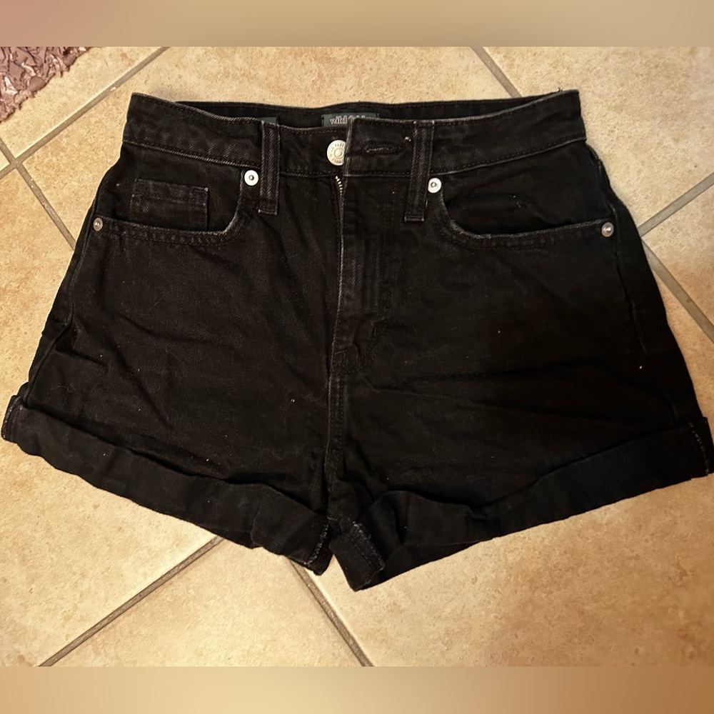 Wild Fable black denim shorts. Size 00